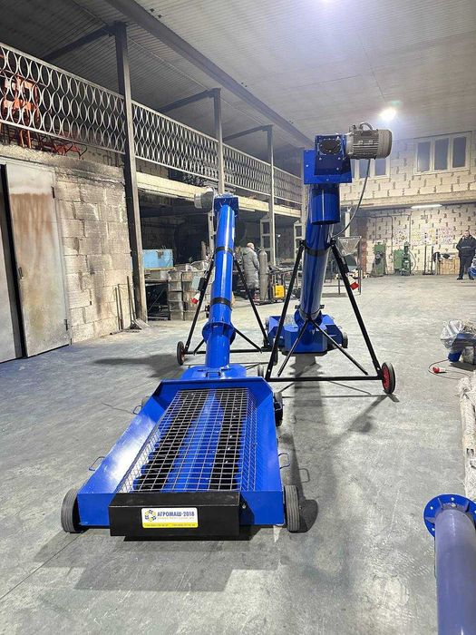 Шнековий навантажувач. Мобільний розвантажувач вагонів (Хопер)