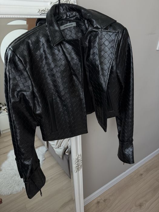 Шкіряний укорочений жакет