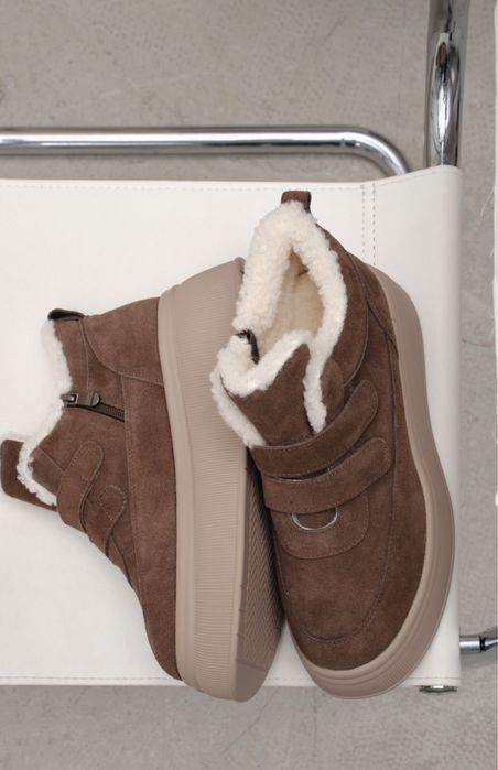 Зимові замшеві черевики сапожки шоколадні на овчині жіночі 38р