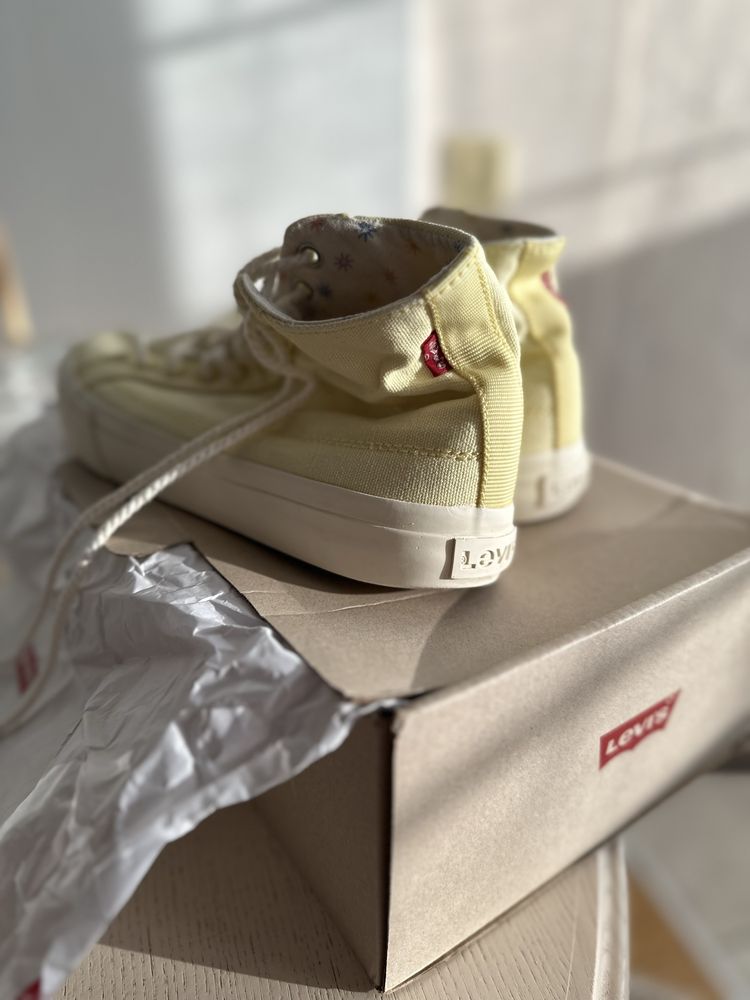 Levi’s кеди жіночі (37 розмір) ОРИГІНАЛ