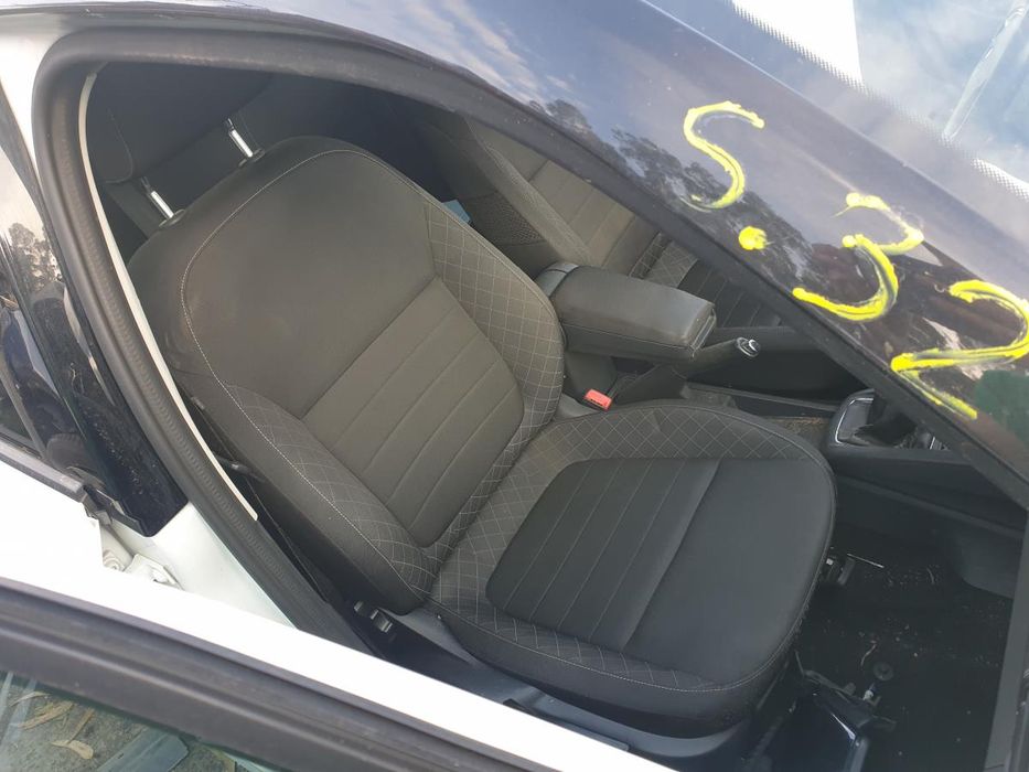 Conjunto de bancos SKODA Fabia III Hatchback (NJ3)