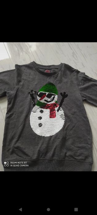 Bluzka z cekinowym bałwankiem