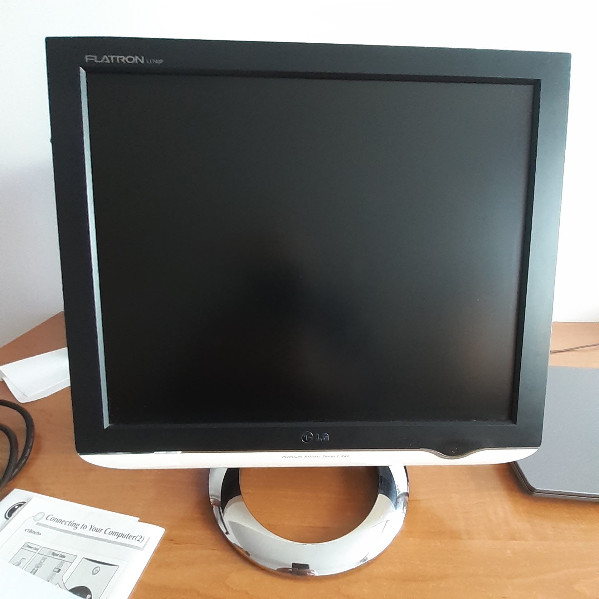 Monitor LG cyfrowy FLATRON L1740P