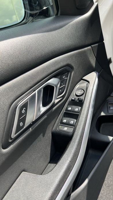 Продам BMW G20 330i