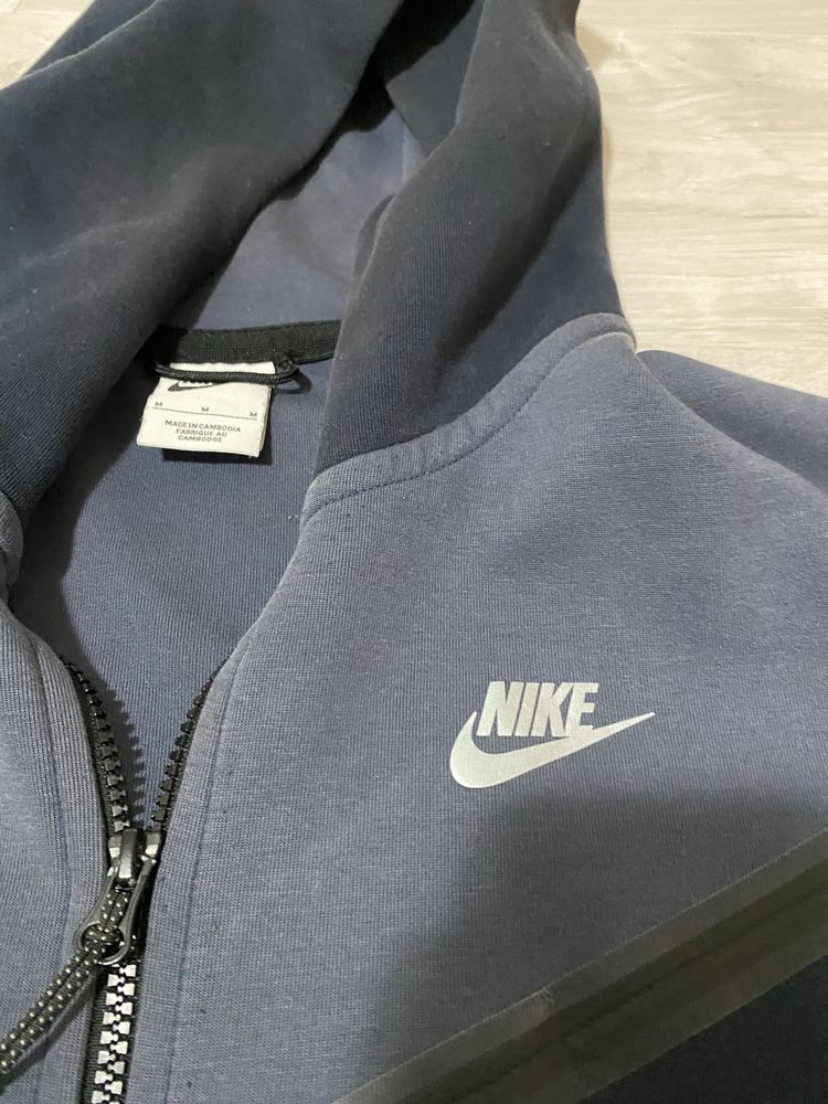 nike tech fleece size m (дрил,дрип,drip,dril)