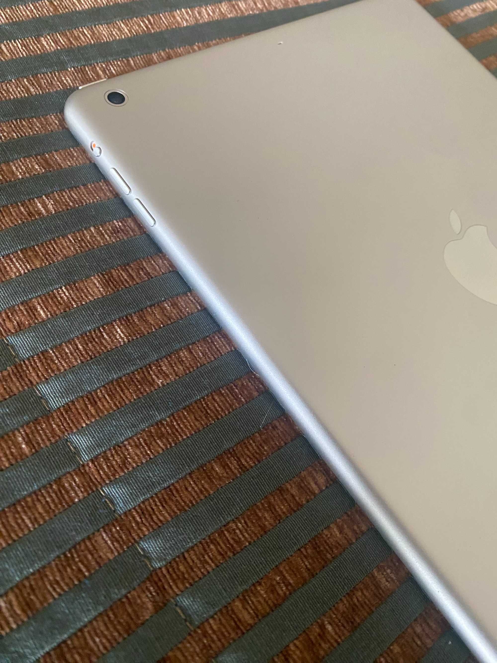 Apple iPad Air 100% Impecável com oferta de capa