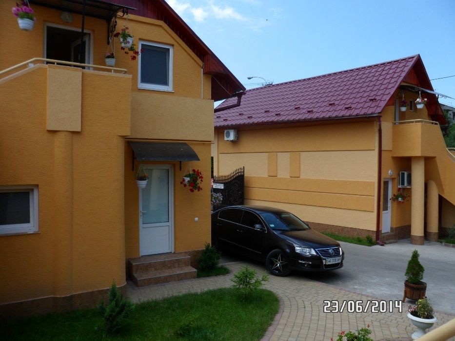 VILLA VERA Садиба біля Термального  басейну Закарпаття + парковка