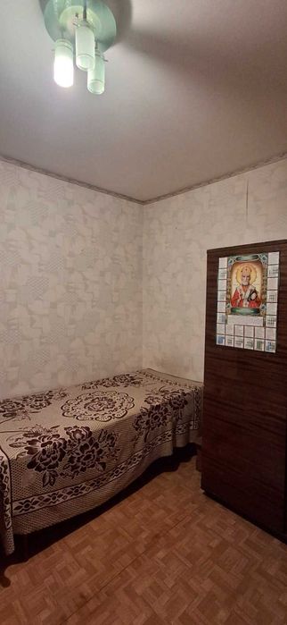 Продам 3х кім.квартиру з меблями та технікою 3мкрн  б. Героїв 2 поверх