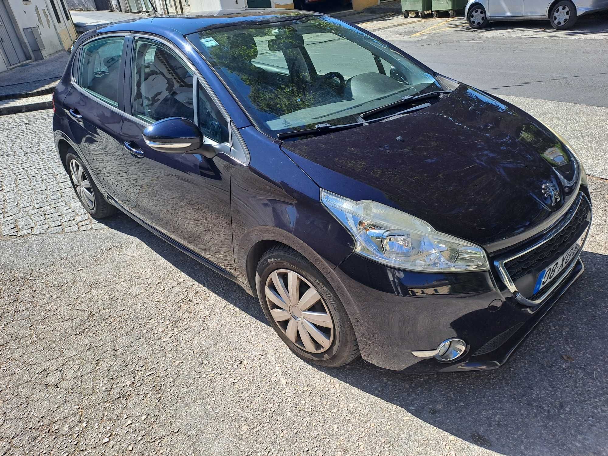 Peugeot 208 de senhora 2014