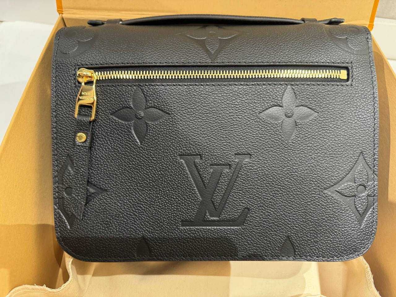 Оригинальная сумочка  Louis Vuitton Metis Pochette