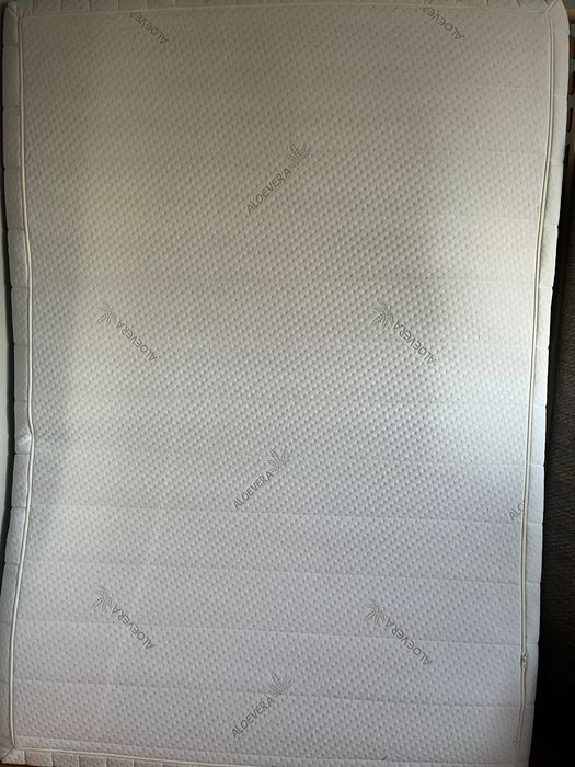 Łóżko 160x200 z materacem