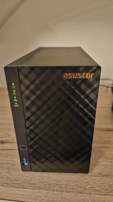 Serwer NAS AS1002T v2