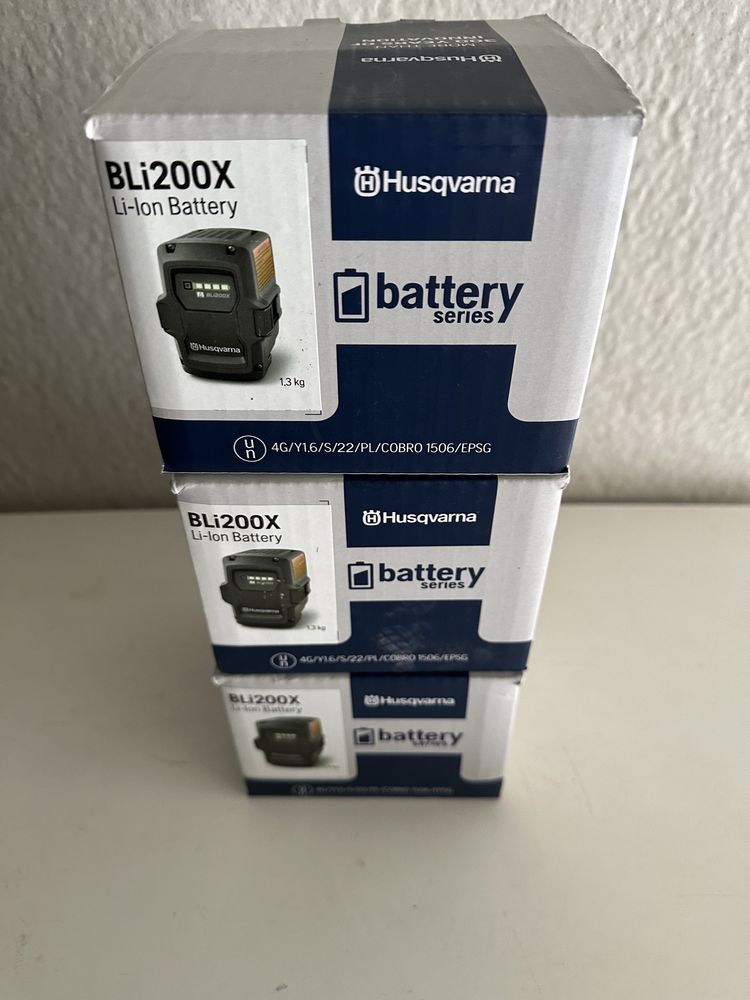 Akumulator Bateria Husqvarna Bli200X!!