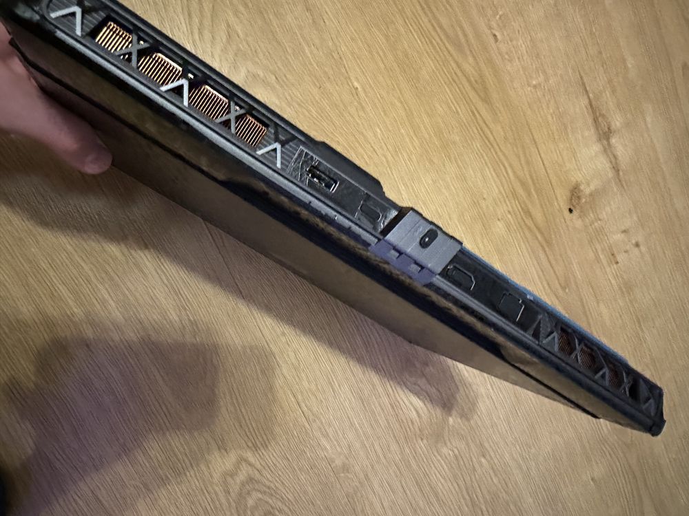Laptop gamingowy MSI Vector  - jak nowy(2 miesiące) ,komplet