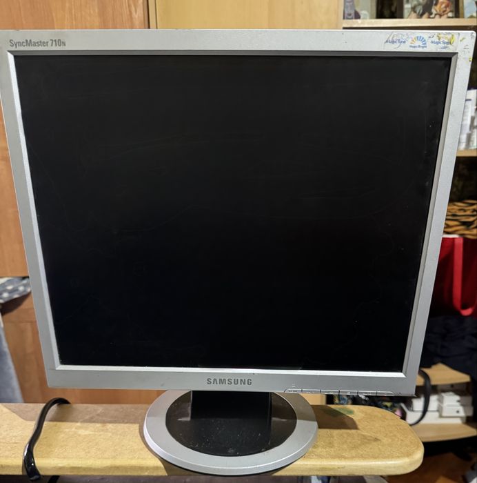 Монітор для компʼютера Samsung 710 N