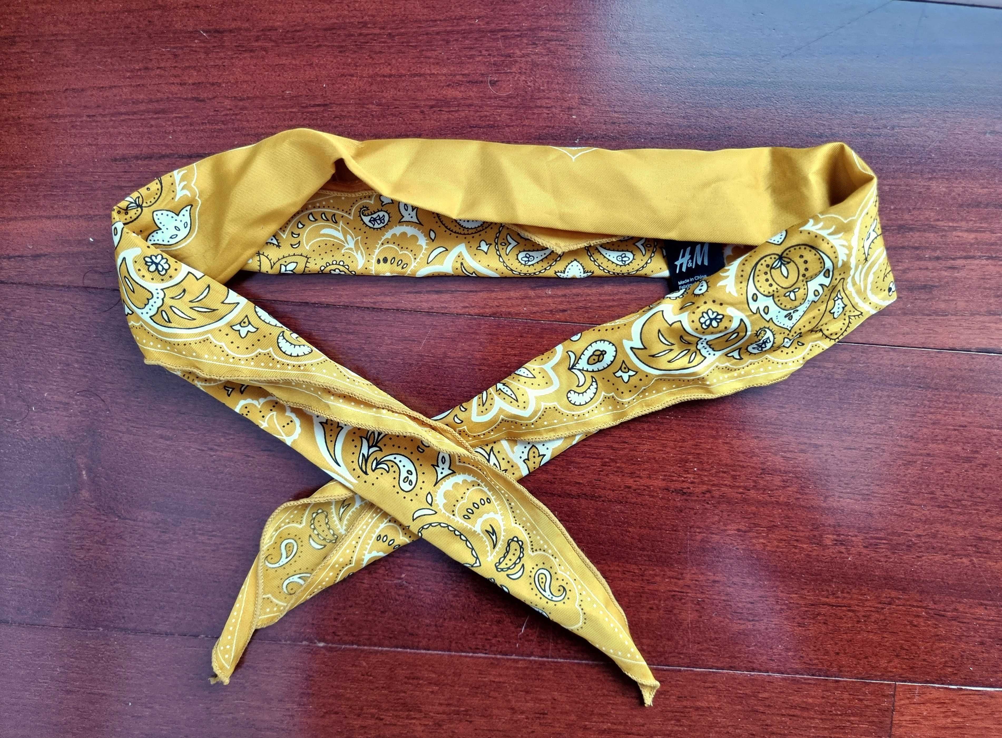 Lenço para o cabelo/ bandana amarela torrada com padrão H&M