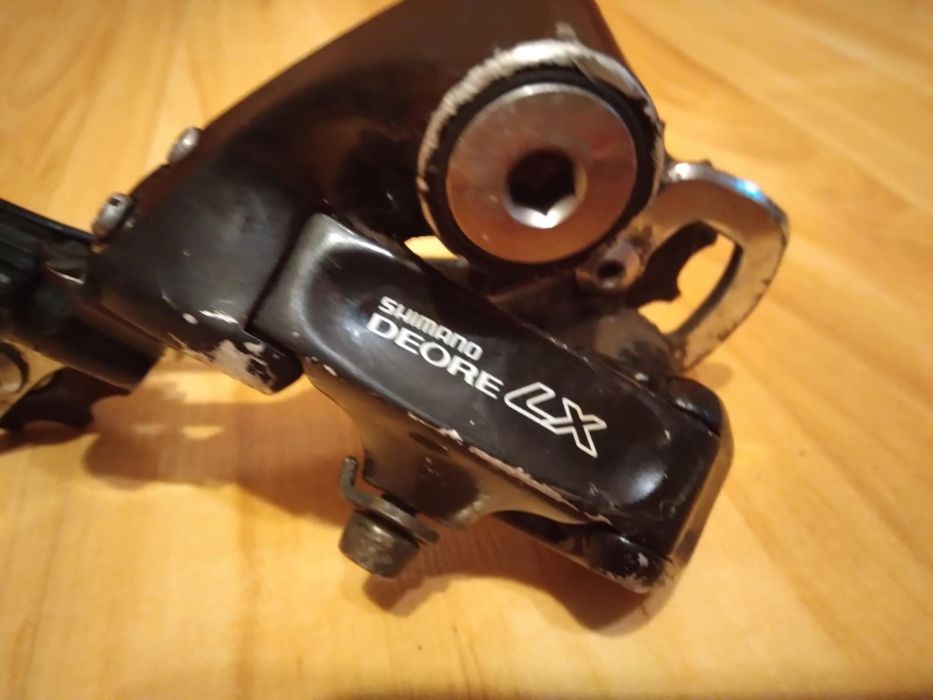 Tylnia przerzutka Shimano Deore LX RD-M 565