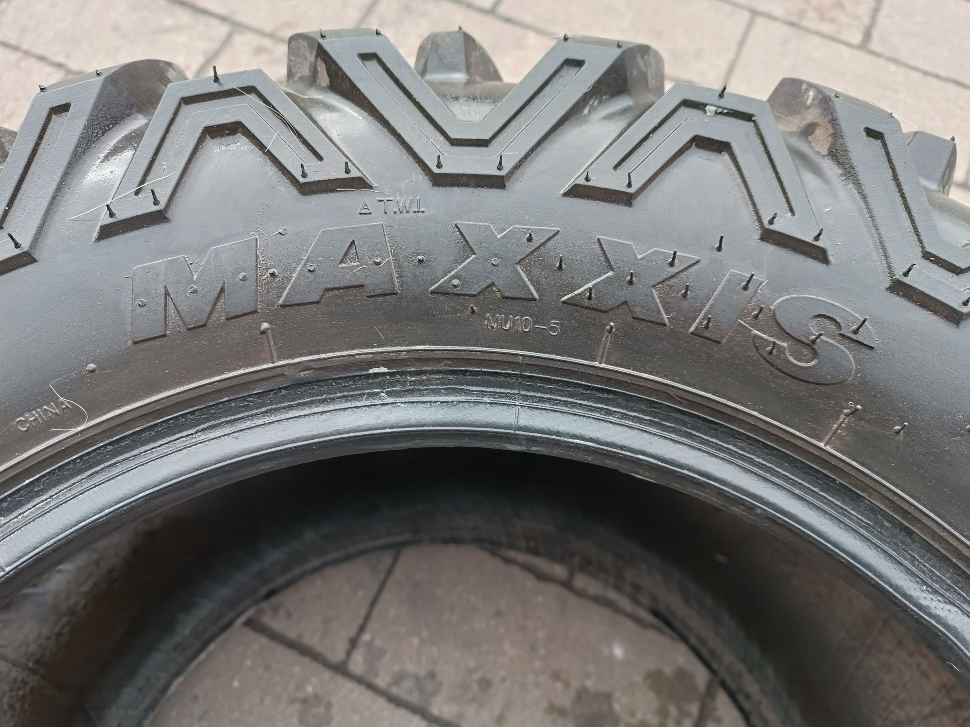 27x11.00R14 Maxxis Bighorn 2.0 280/60R14