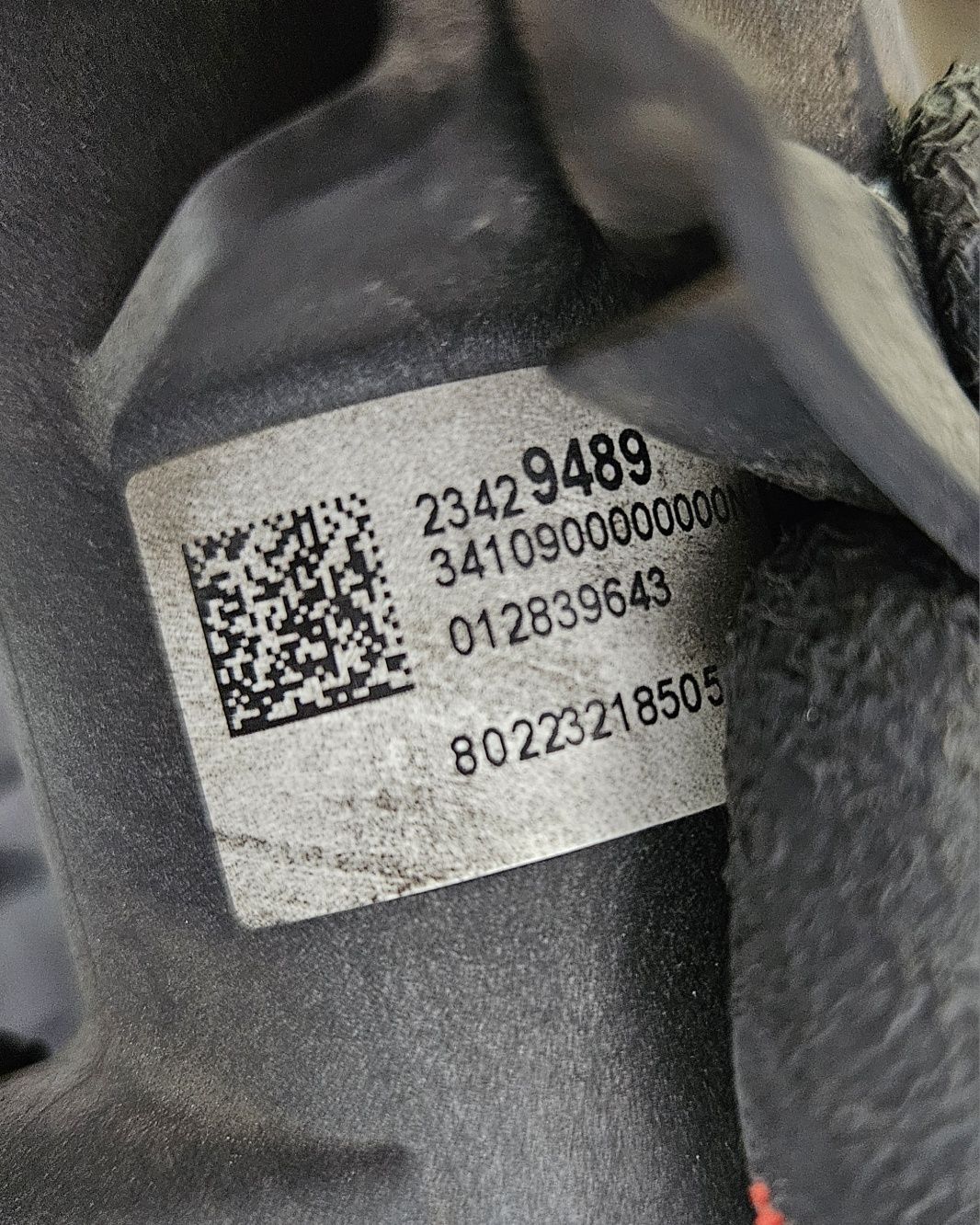 Chevrolet corvette c8 6.2 chłodnica wentylator tyl tylna prawe prawy