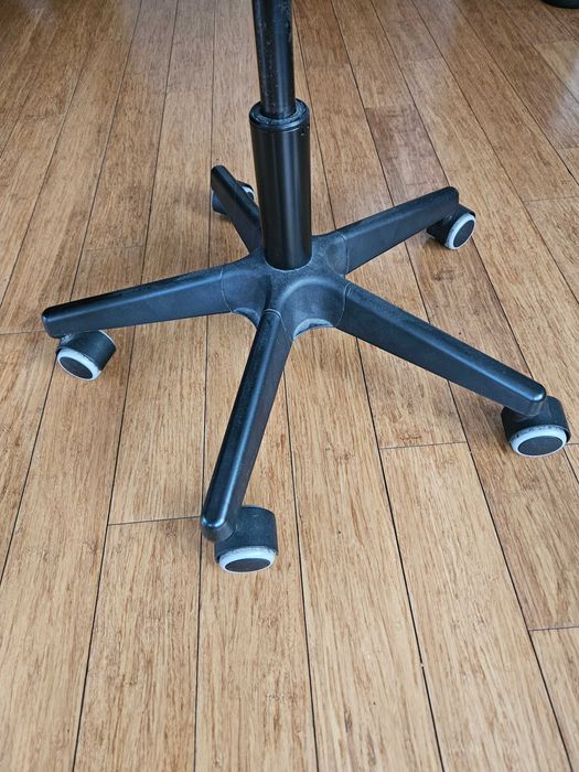 Krzesło obrotowe do biurka dla dziecka IKEA Arlik (stan bdb)