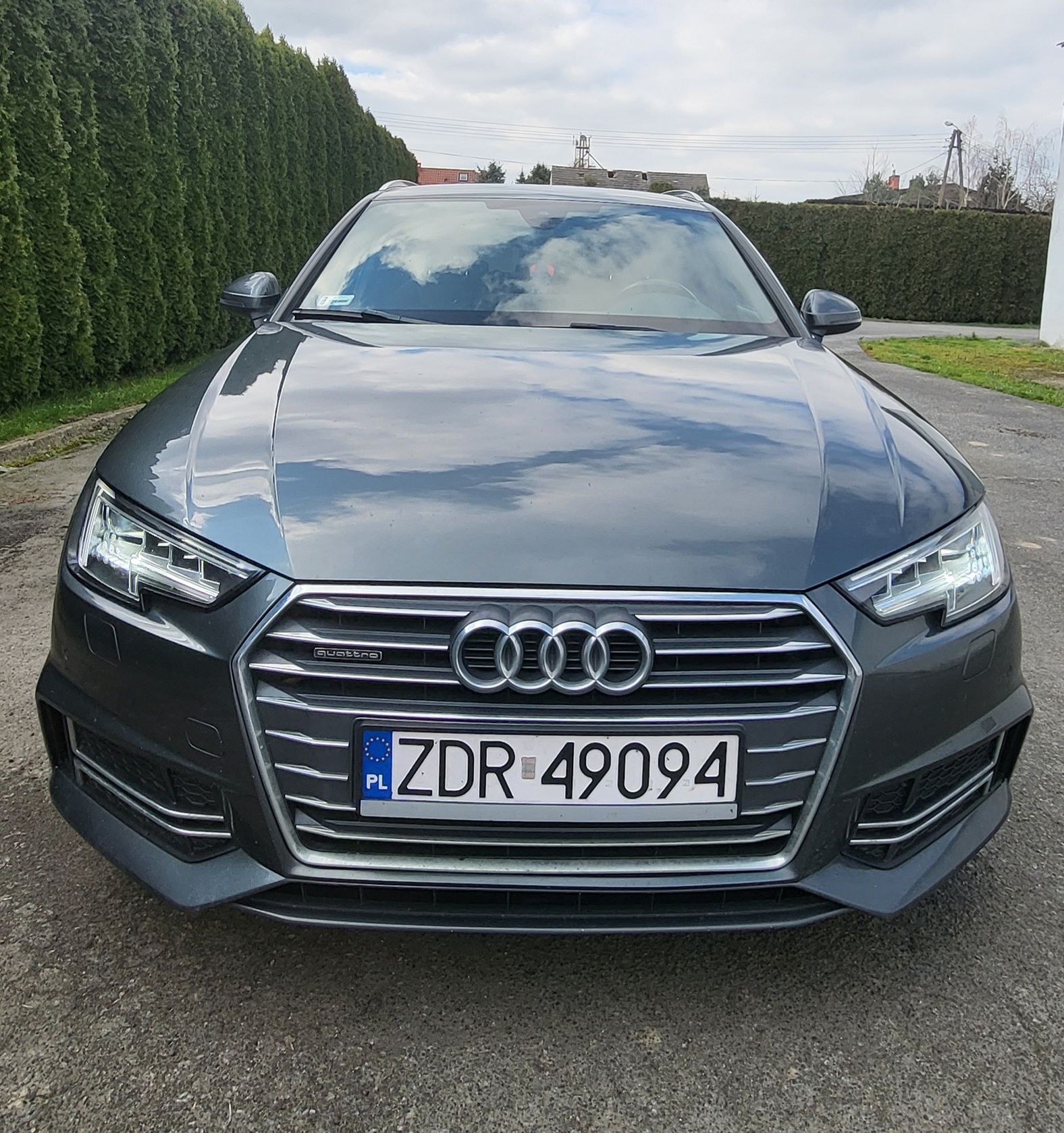 Audi A4 B9 QUATTRO lampy matrix sline