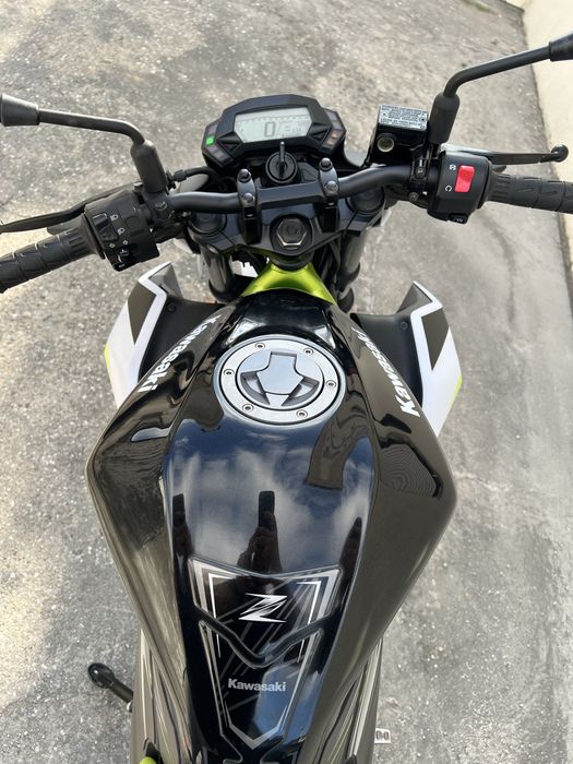 Kawasaki Z 125 .