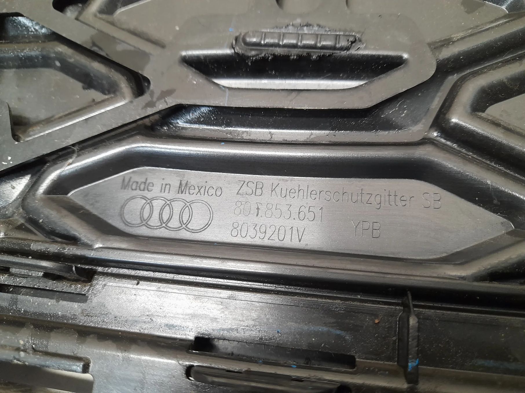 AUDI Q5 LIFT 80A 80F S-LINE GRILL ATRAPA CHŁODNICY 80F853651