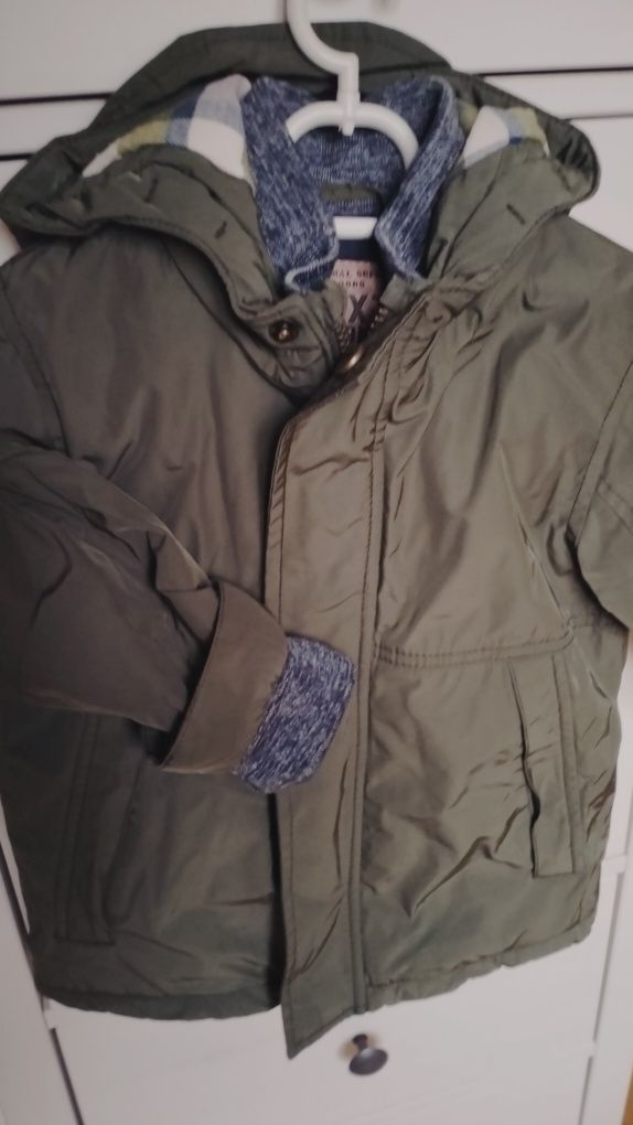 Chłopięca kurtka zimowa marki Next rozmiar 98 cm