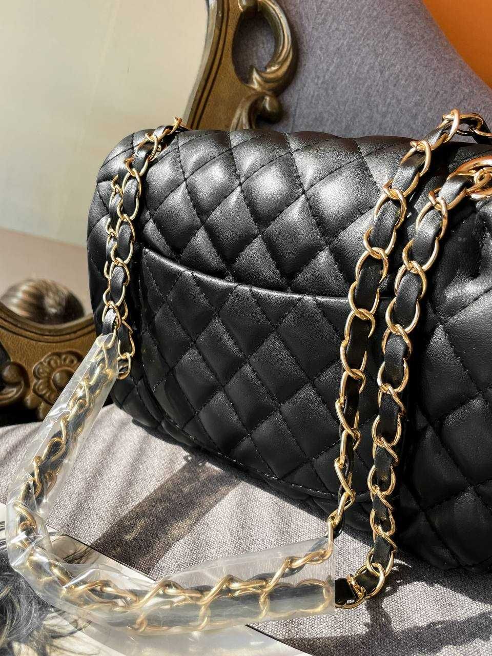 Красива сумка Chanel 25 на подарунок!