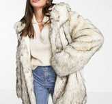 futro futerko z kapturem biale white fur