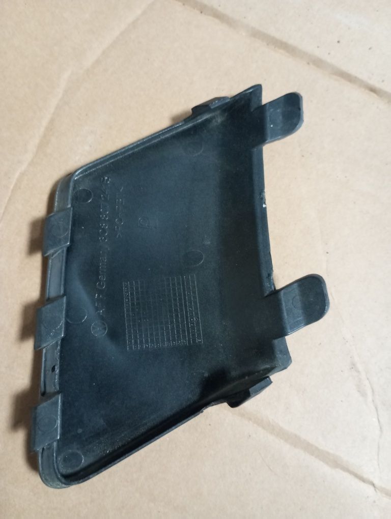 Заглушка фаркопа бампера vw passat cc 3c8807241b