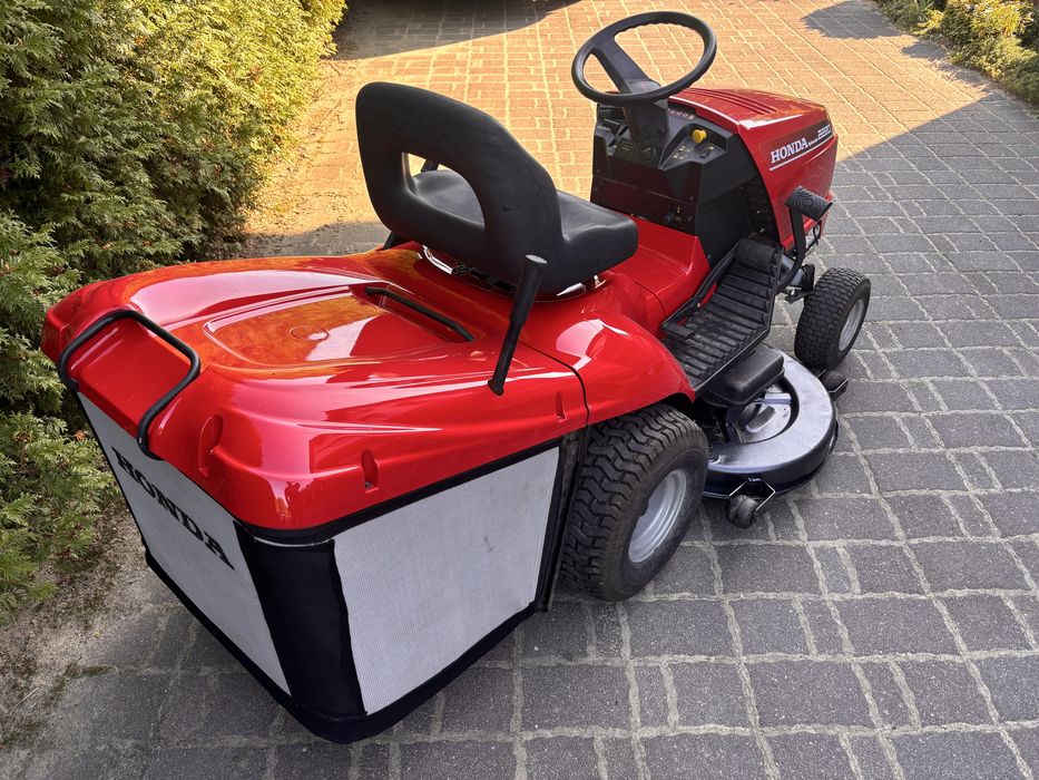 Traktorek Kosiarka Honda 2220 Hydrostatic 20KM V2 kosz 122cm kosa PŁUG