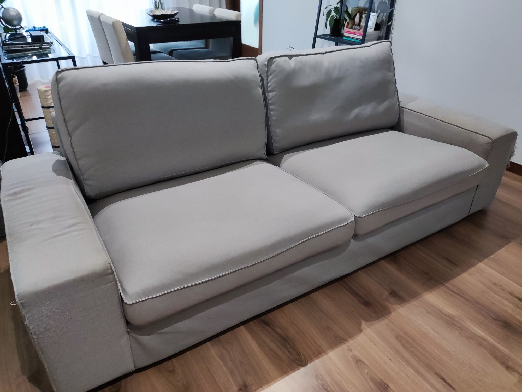 Vendo sofá IKEA Kivik 3 lugares