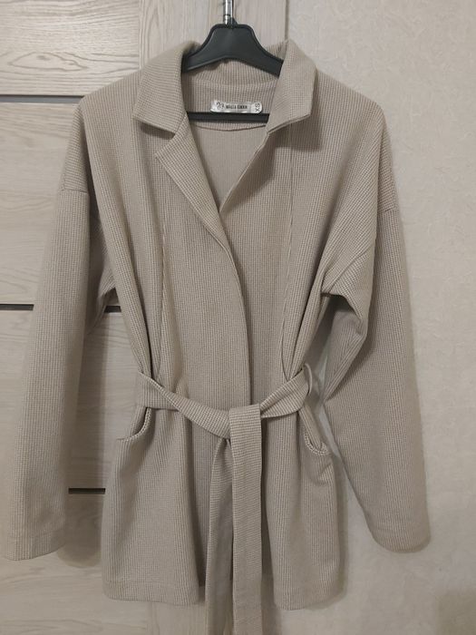 Жіночий жакет-пальто