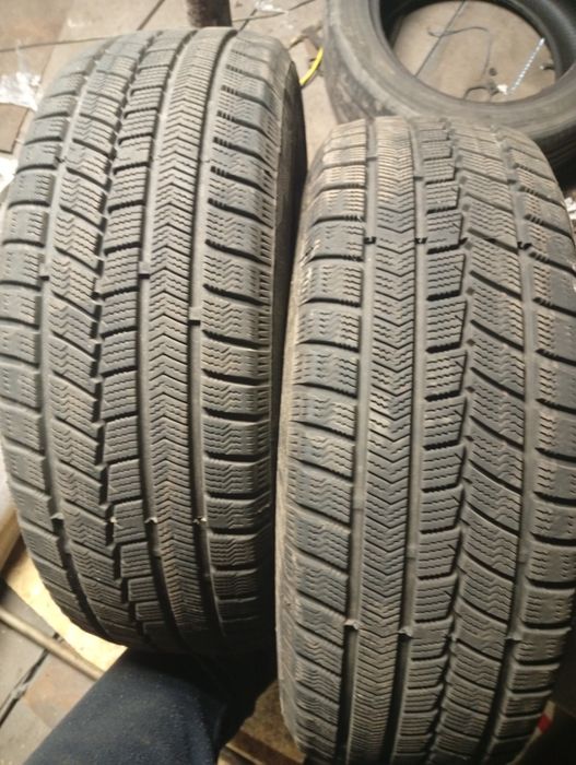 Продам зимние шины 205/60/ r16