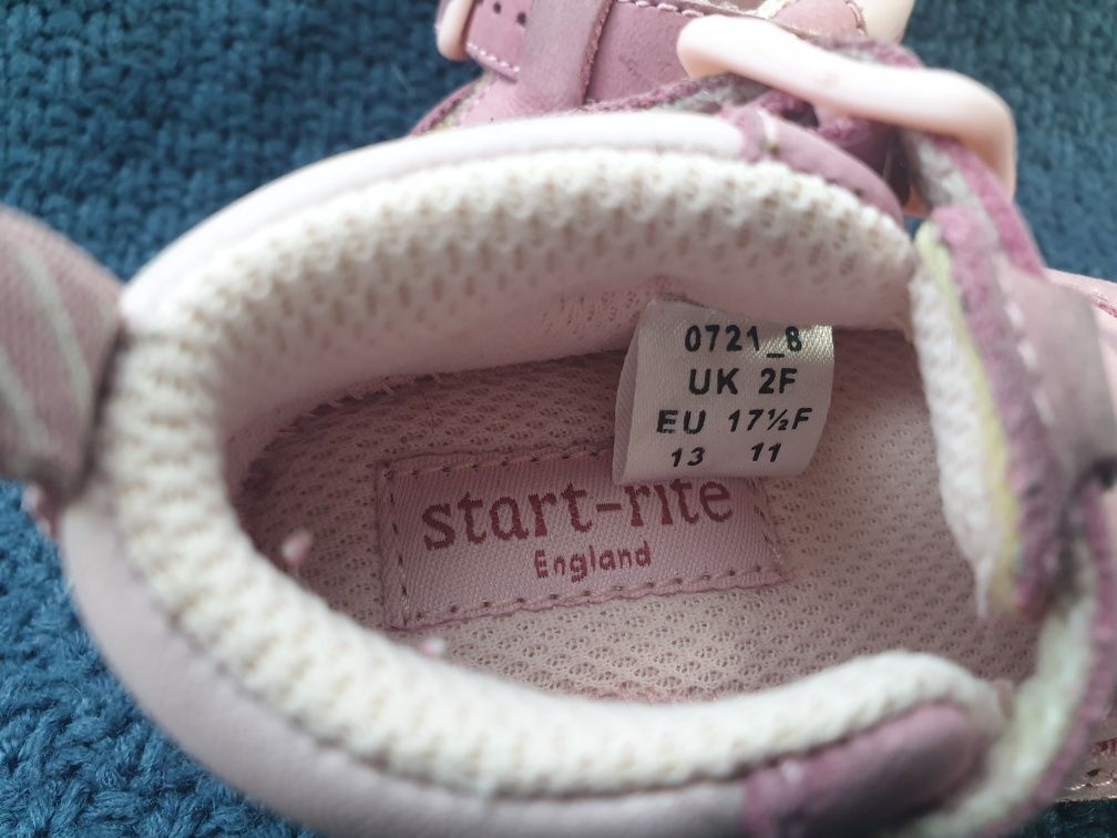Baleriny sandałki że skóry zamszowej angielskiej firmy Start-rite