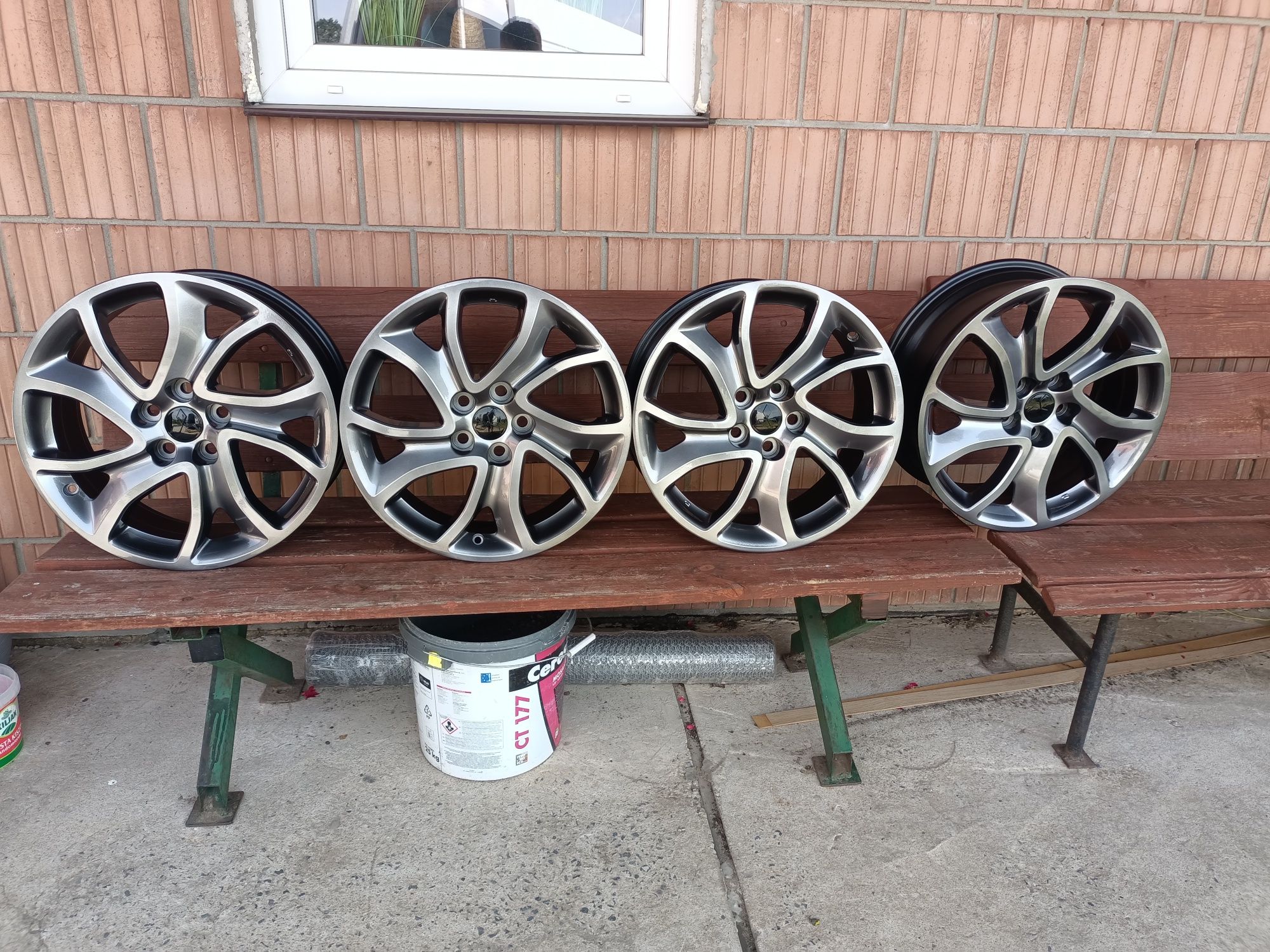 Felgi 5x114,3 R18 Mitsubishi