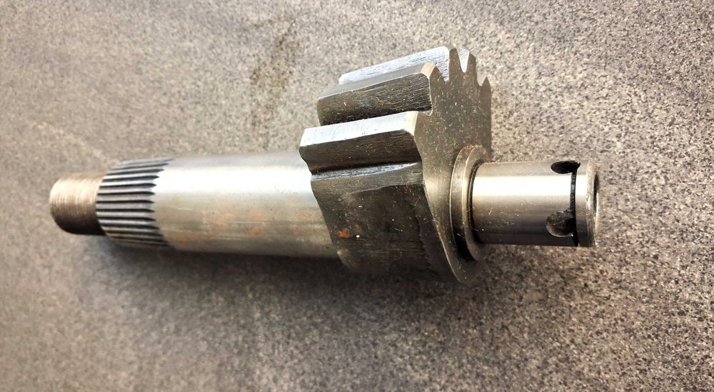 WAŁ Główny Mechanizmu Kierowniczego C-360  %% WYPRZEDAŻ %%