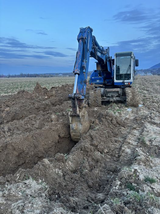 Послуги ескаваторів -міні і великих колісних