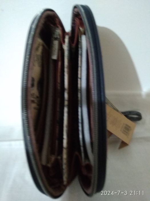 Carteira marca anekke