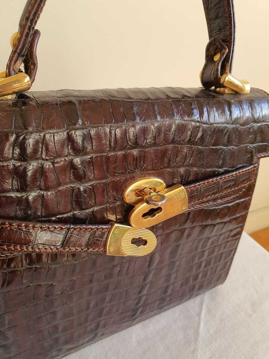 Mala de Senhora em Pele