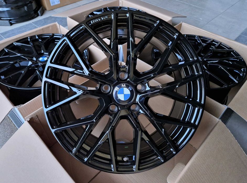 Alufelgi 17 BMW 5x120 1 3 X1 X3 F30 E90 E46 F20 E87 83 F25 Czarne 409#
