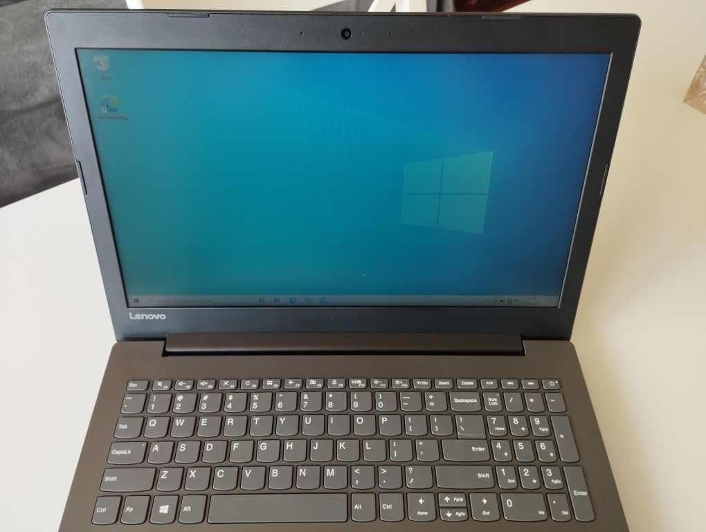 Laptop Lenovo Ideapad 320 2x2.90 GHz 8GB 1TB MAT DVD Win10, stan bdb