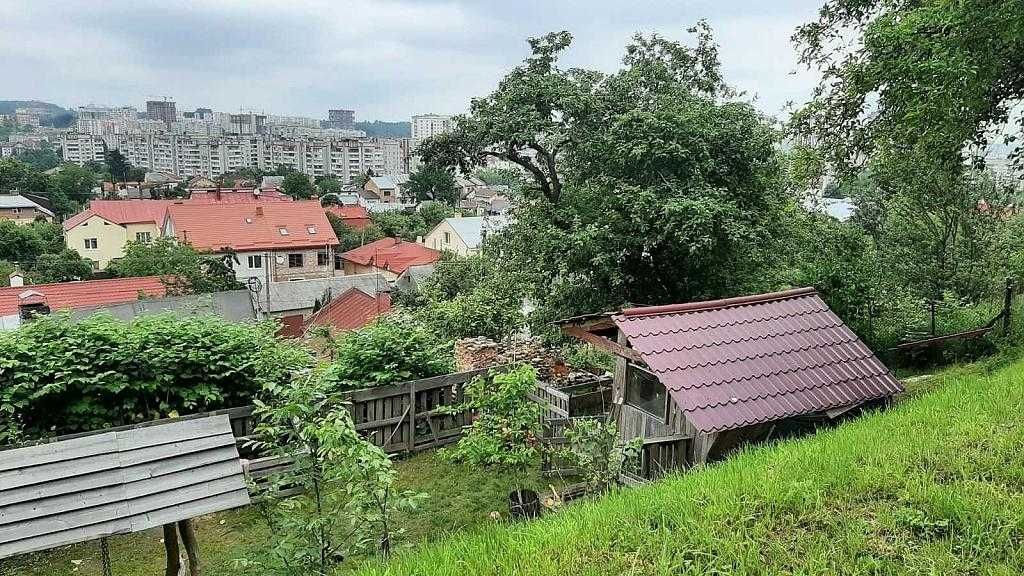 Продаж земельної ділянки на вул. Єрошенка