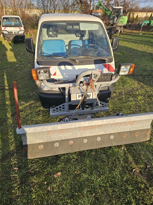 Piaggio porter 4x4 pfau multicar unimog ladog traktor pług sniezny