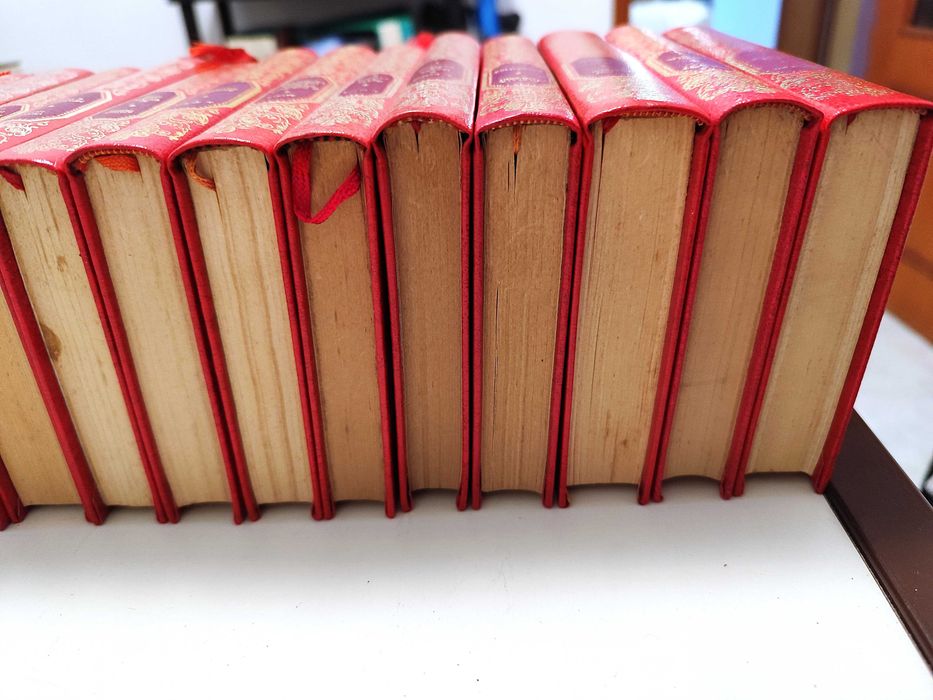 Guerra e paz de Leon Tolstoi, 4 volumes ricamente encadernados