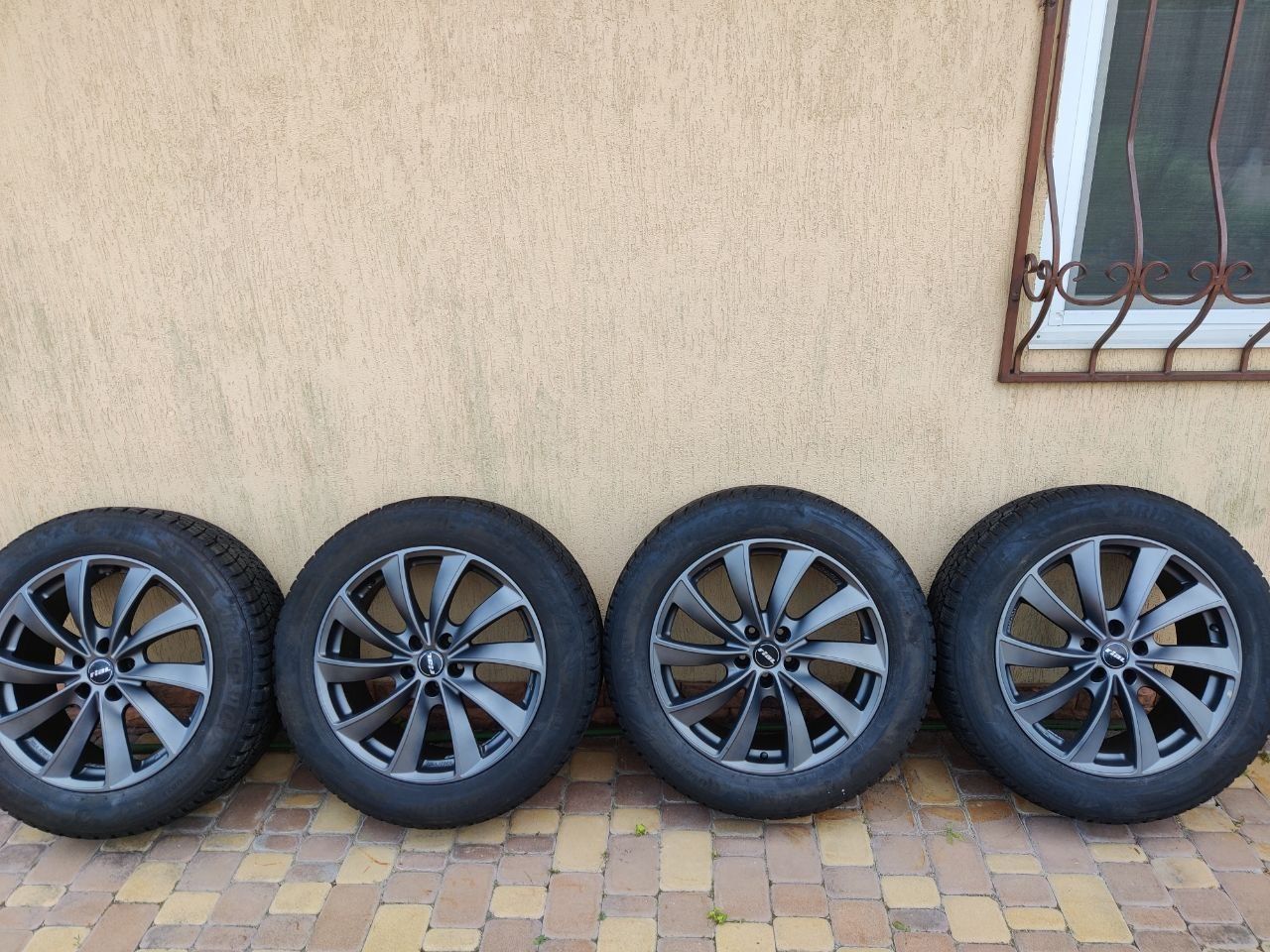 Комплект колес Real 108x5, r19 + резина Bridgestone 245/55/19+датчики