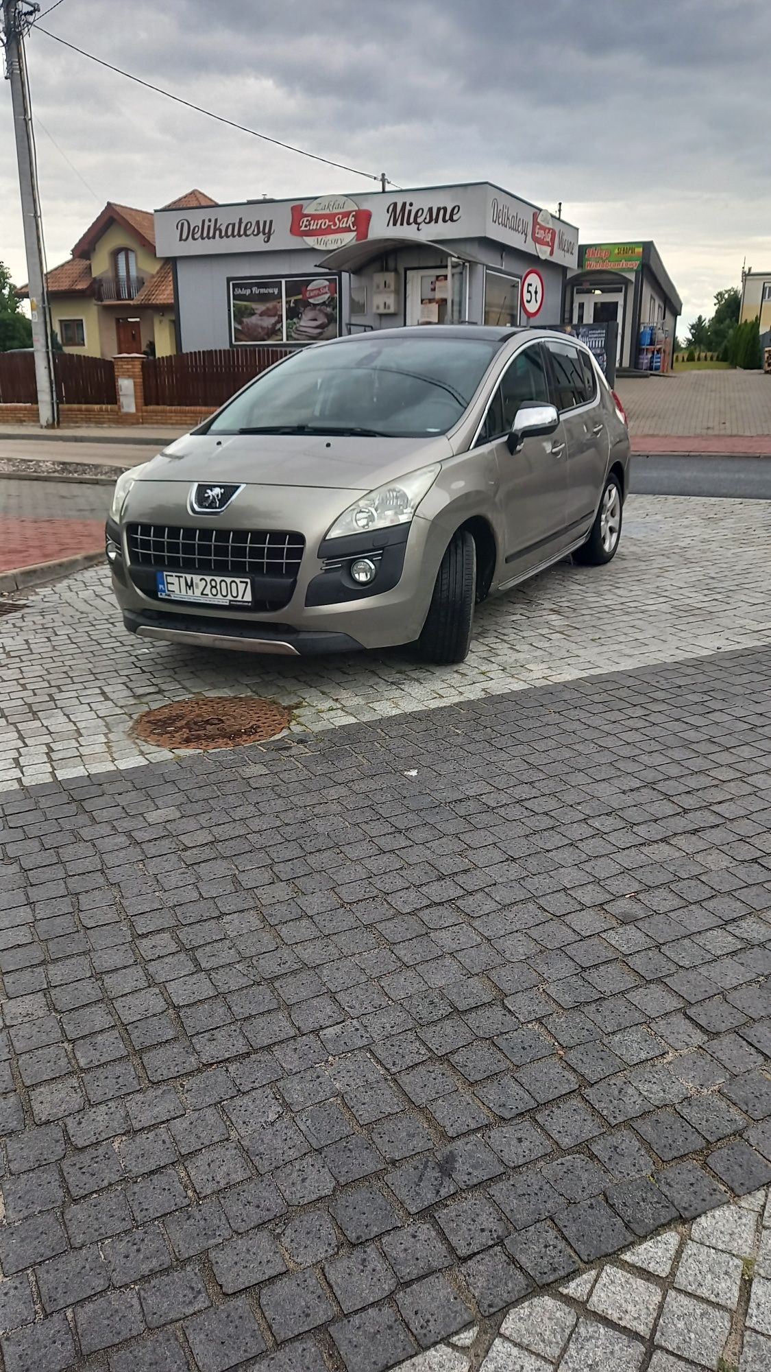 Peugeot 3008 , z 2010 roku