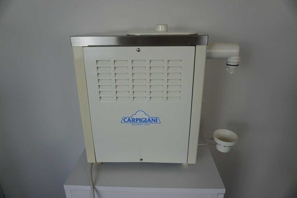Automat bitej śmietany ubijaczka śmietaniarka Carpigiani Ecowip G 33%