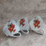 Chińskie, trzy samotne filiżanki, wysokiej jakości biała porcelana zdo